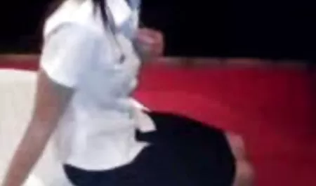 Brunette cantik download bokep film terlibat dalam hisap di toilet