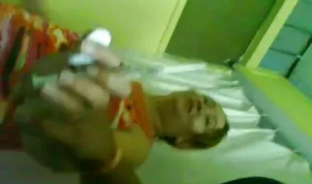 Lucu asian Morgan Lee vidio bokep onlen mendapat fucked oleh kekasih seksi ibunya