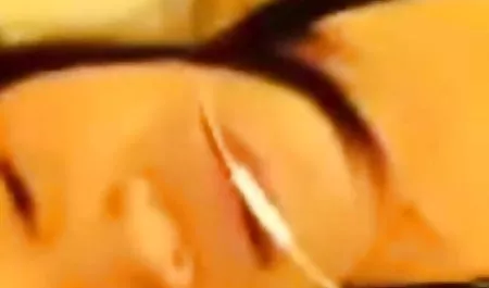 Seorang gadis muda mencintai seks, dan hari ini dia memutuskan untuk mencoba hubungan intim dengan seorang download film bokep selingkuh perawan