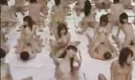 Sayang ramping Holly Hendricks membelai vagina dan video bokep terbaru anal fucked