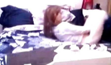 Anak-anak download gratis video sex ayam bermain-main di dekat perapian
