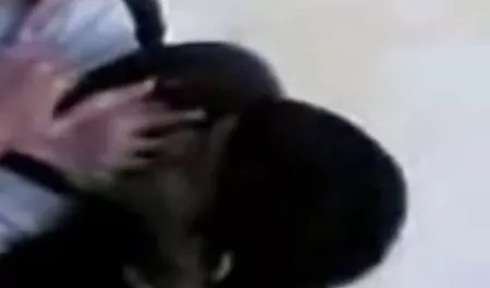 Model nonton bokep keluarga Michelle Avanti bercinta dalam dua lubang penuh nafsu