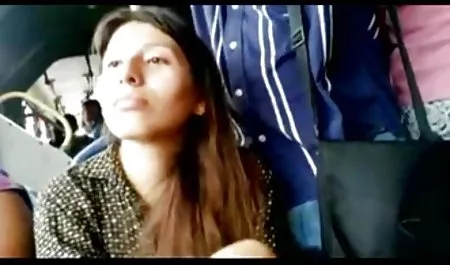 Setelah menjilat anal pirang seksi dan dengan download bokep arab demikian membuat pelumasan, pria itu masuk dengan penis tebal. Setelah merobek si pirang secara penuh, dia dengan kasar berakhir di mulutnya. Si cantik tidak menolak makanan penutup seperti itu dan menelan semua sperma