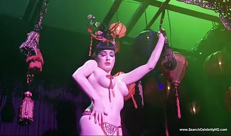Bitch mendapat pacar barunya yang lezat. Bung itu siap untuk pergantian peristiwa dan berlari ke dia, merobek sisa pakaiannya free download video mesum dan menidurinya