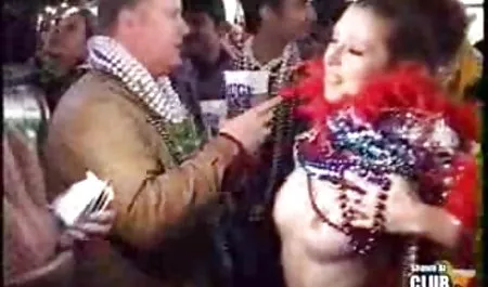 Cewek seksi download indobokep dengan pantat indah adalah jari bercinta dengan cowok di dapur