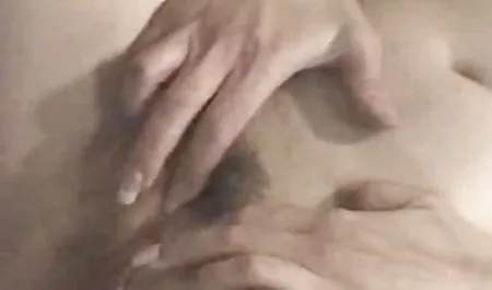 Pelacur mengisap penis mencuat dari dinding bokep sma 3gp