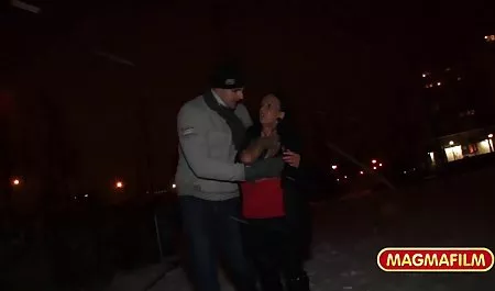 Seorang pria mengisap dan menjilat ayam video bokep tante terbaru tebal di trans