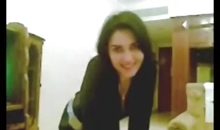 Pembantu mia mutiara suka untuk mengisap bokep hot 3gp sebuah titit