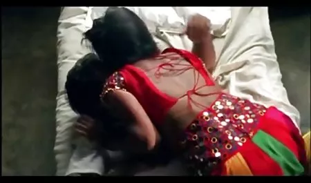 Gadis itu, menunggu nontonvideobokep orang tua untuk pergi, mengeluarkan brengsek karet dari lemari dan mulai memeriksa vaginanya jauh dan luas, sampai akhirnya dia mencapai orgasme