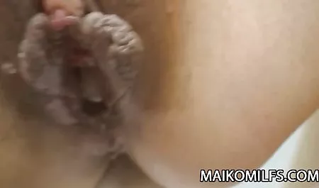 Pelacur Valya dan download video bokep online temannya Jura